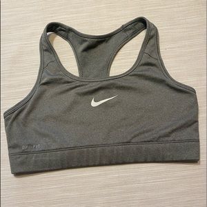 NIKE WOMENS PRO BRA VICTORY COMPRESSION